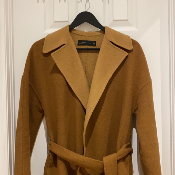 Beautiful Zara Coat - Picture 2 of 7